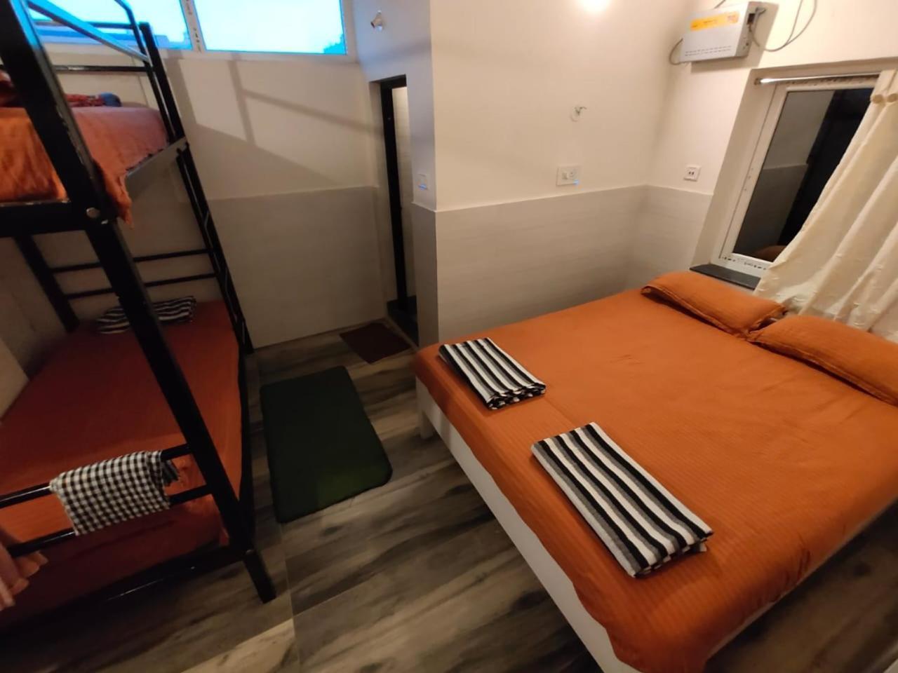 Nirman Homestay 5 Minutes Walk To Beach Puri Exteriör bild
