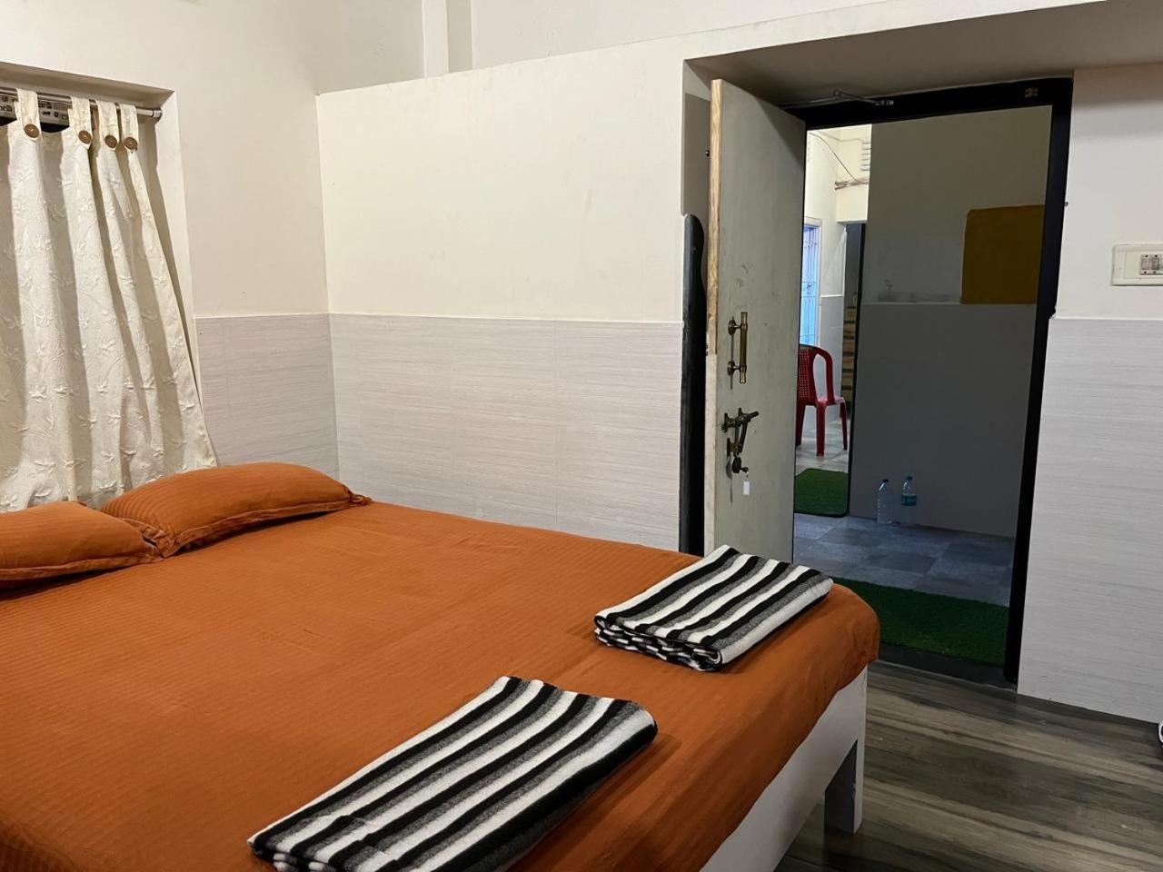 Nirman Homestay 5 Minutes Walk To Beach Puri Exteriör bild