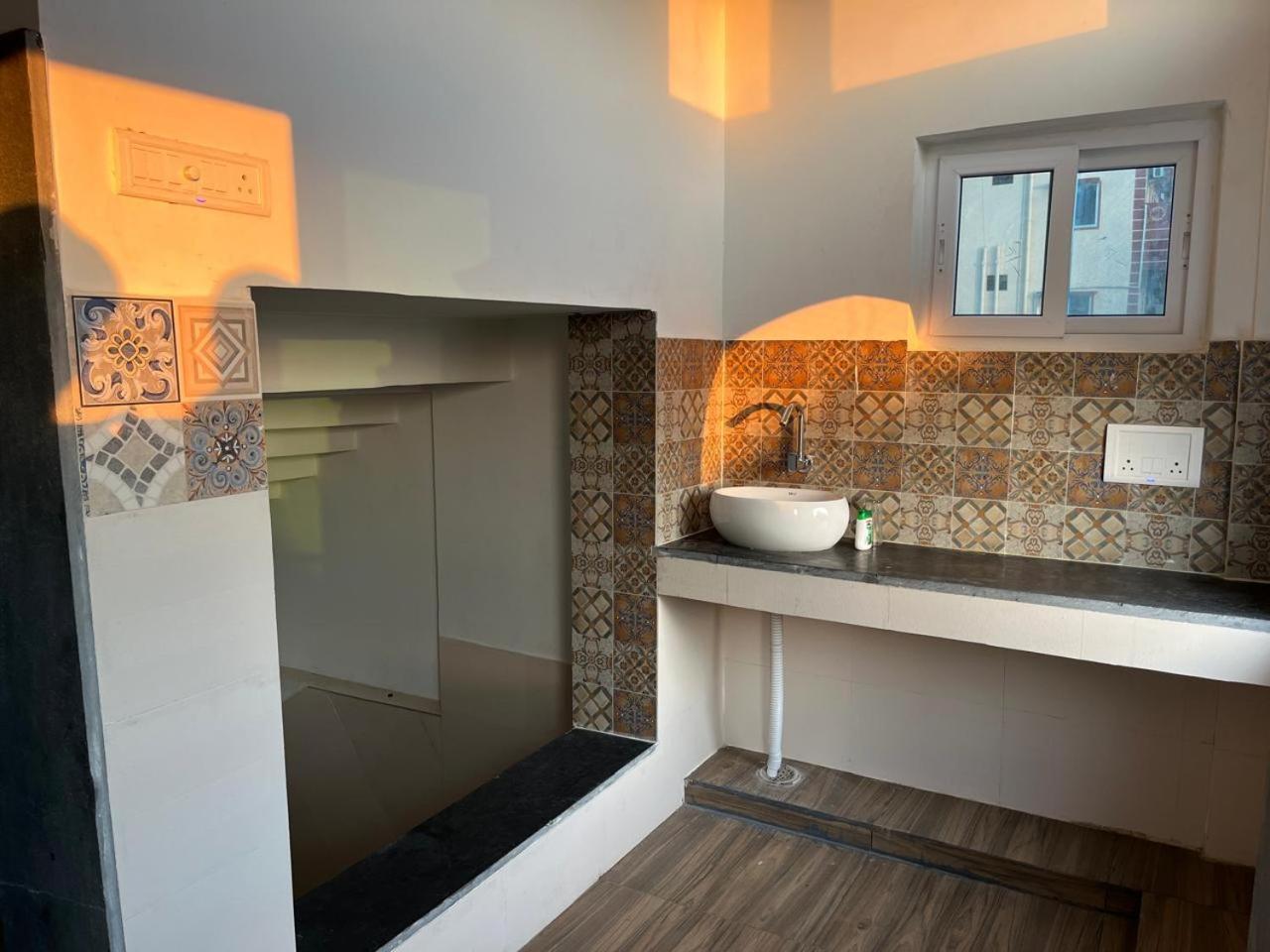 Nirman Homestay 5 Minutes Walk To Beach Puri Exteriör bild
